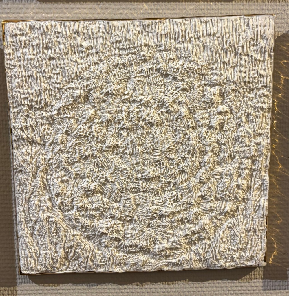 Porcelain ceramic artwork gold lustre 